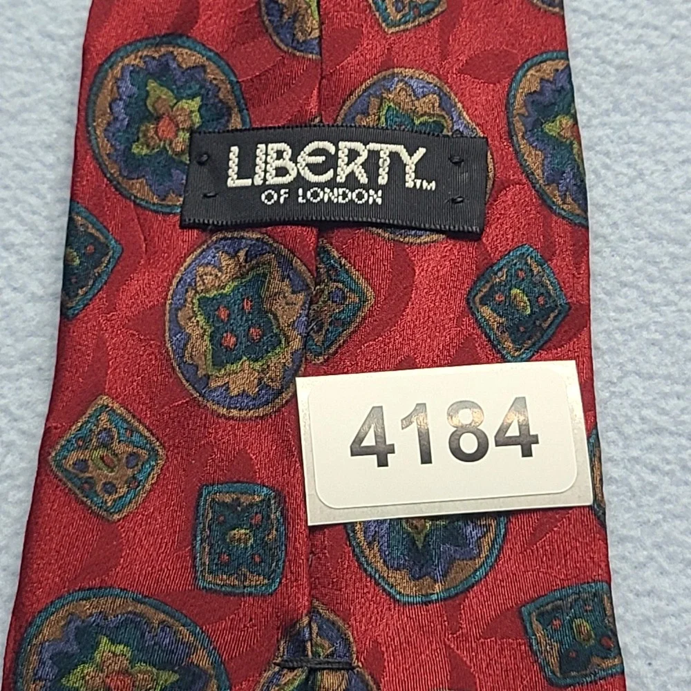 Liberty of London Tie Mens OS Red Excellent Silk Medallion Geometric USA Made